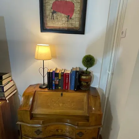 Axis Mundi Lägenhet Belgrad